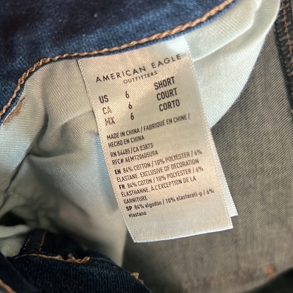 American Eagle “The Dream Jean” Skinny - Picture 3 of 3